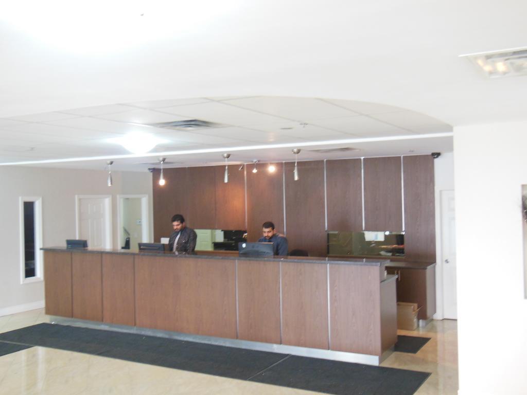 NU Hotel Toronto Airport Mississauga Esterno foto
