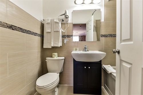 NU Hotel Toronto Airport Mississauga Esterno foto